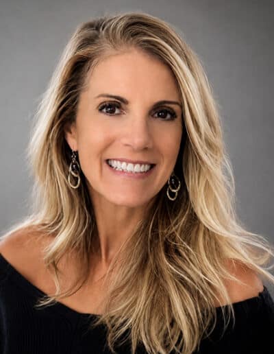 Head shot of Mardie Caldwell